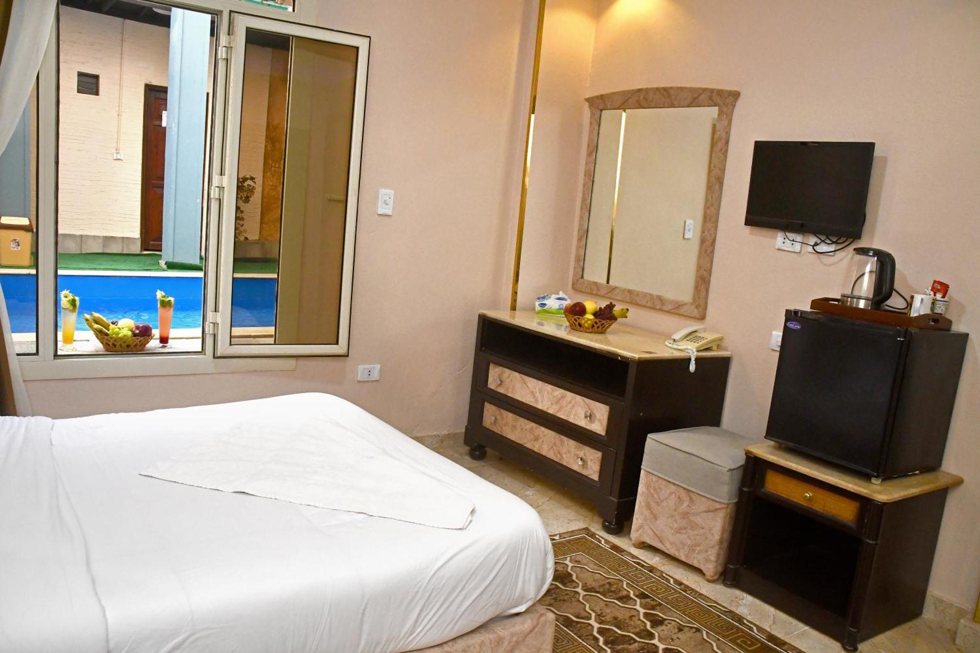 Nun Pyramids Hotel Kafrat al Jabal Екстер'єр фото