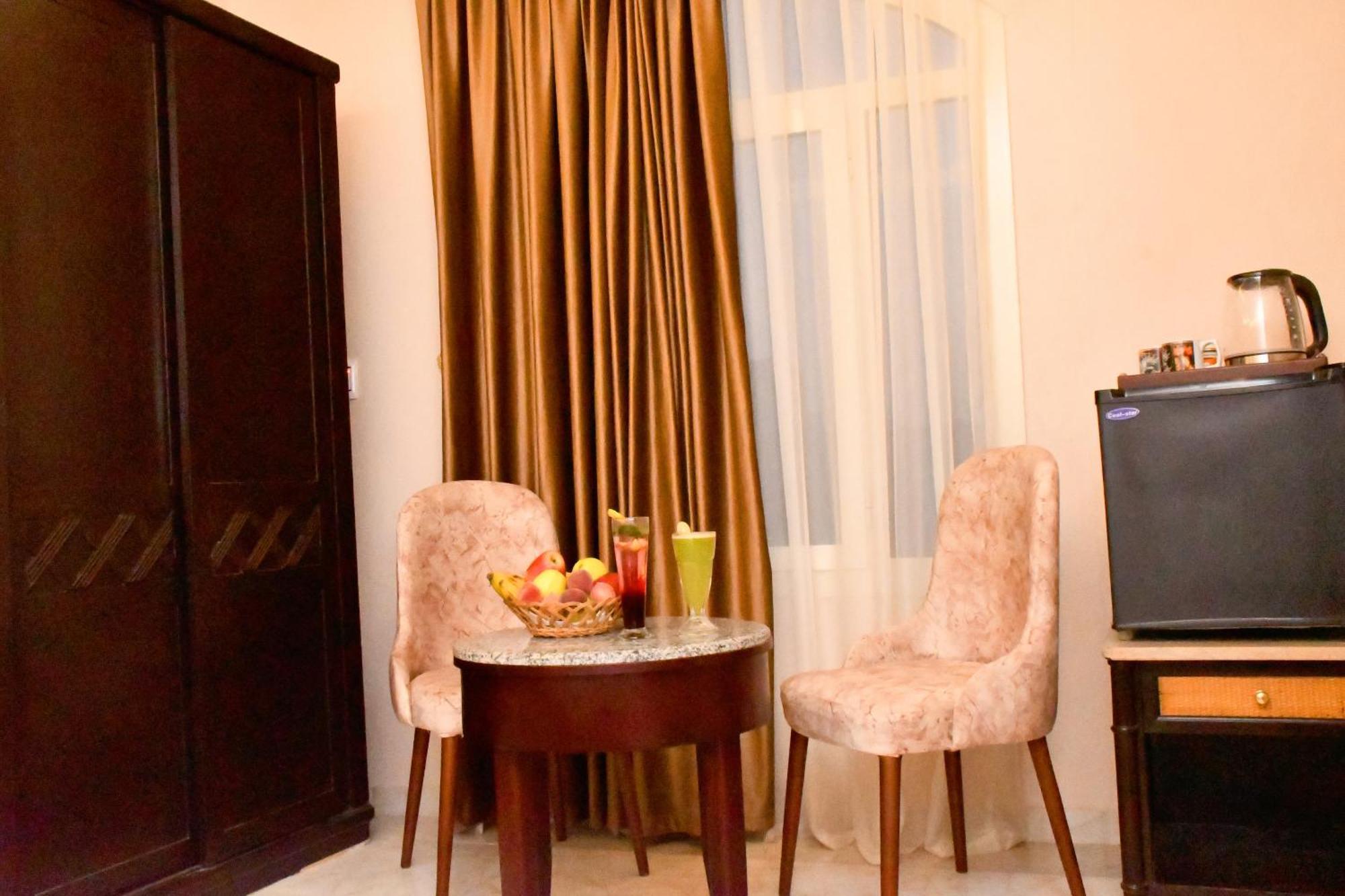 Nun Pyramids Hotel Kafrat al Jabal Екстер'єр фото