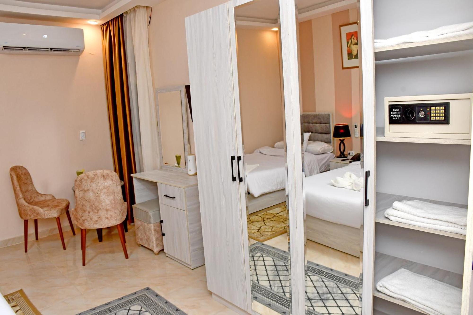 Nun Pyramids Hotel Kafrat al Jabal Екстер'єр фото